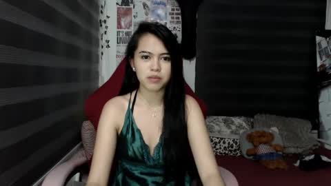 Cora online show from December 4, 2025, 4:05 pm