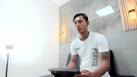 MATHEO online show from July 3, 2026, 5:14 am