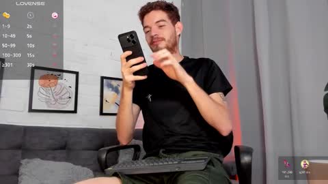 MATEO HUNTER online show from November 4, 2025, 3:38 am