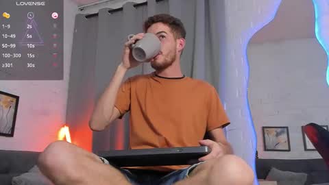 MATEO HUNTER online show from November 17, 2025, 12:05 am