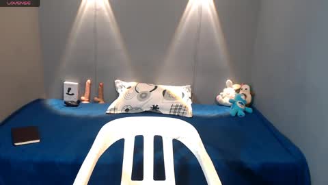 Snapshot of mateo_nick chatting on May 1, 2026, 8:24 pm Mateo and Noah online show from May 1, 2026, 8:24 pm