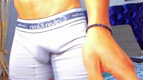 MATEO KING online show from February 25, 2025, 7:42 am