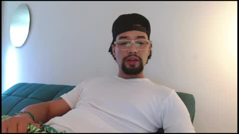 Snapshot of mathew444 chatting on May 29, 2026, 7:56 pm STRURIBE ON INSTAGRAM online show from May 29, 2026, 7:56 pm