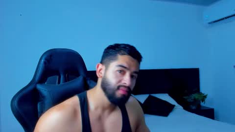 Mathew Flintt  online show from February 26, 2026, 11:15 pm