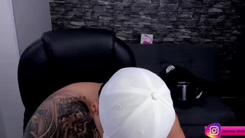 Mathew Independent model online show from January 29, 2025, 7:11 pm