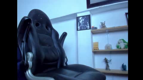 Snapshot of mathews_19 chatting on January 26, 2025, 3:36 pm Teo online show from January 26, 2025, 3:36 pm