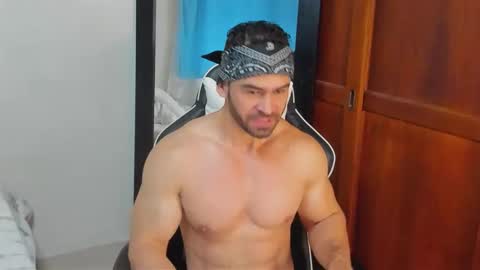 mathews_smith online show from December 19, 2025, 11:39 am