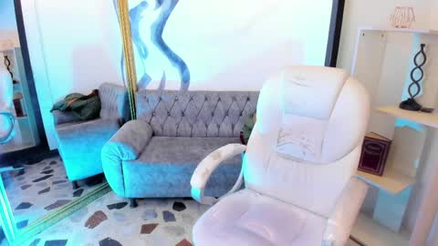 MathewSanz  online show from April 1, 2026, 1:41 pm