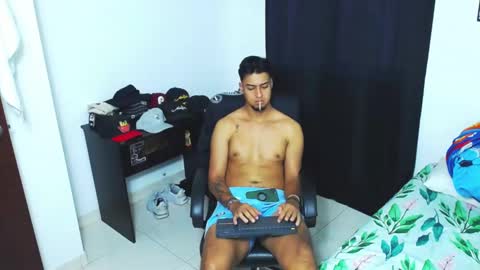 Snapshot of matias_bianco01 chatting on January 4, 2025, 10:13 pm matias online show from January 4, 2025, 10:13 pm