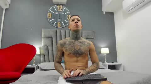 Snapshot of matias_son chatting on January 4, 2025, 7:44 pm Matias Son online show from January 4, 2025, 7:44 pm