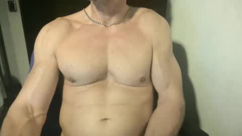 MatiasMatureMuscle online show from March 18, 2026, 1:09 am