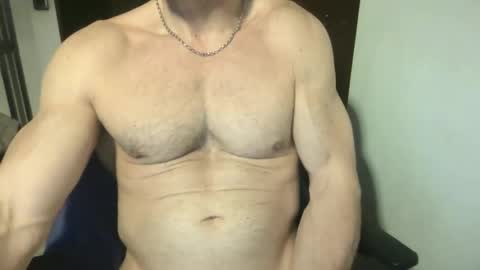 MatiasMatureMuscle online show from April 9, 2026, 1:27 am