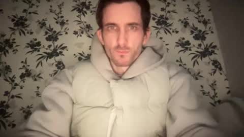 Snapshot of mattcarta chatting on February 9, 2025, 5:33 pm mattcarta online show from February 9, 2025, 5:33 pm