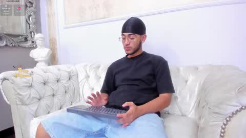 Snapshot of matteoricci_ chatting on November 2, 2025, 8:22 pm MatteoRicci  online show from November 2, 2025, 8:22 pm