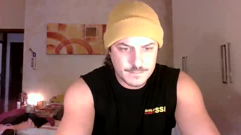 matteushh87 online show from October 17, 2025, 8:28 am