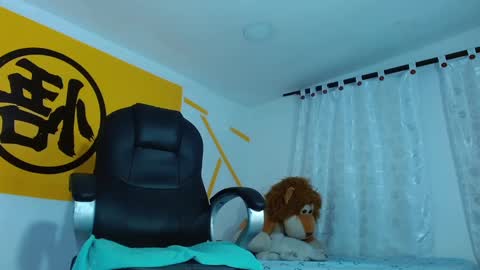 Snapshot of matthewboy_ chatting on February 22, 2025, 1:24 pm MatthewBoy online show from February 22, 2025, 1:24 pm