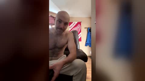 Snapshot of matthewhusby chatting on March 22, 2026, 8:23 pm MH online show from March 22, 2026, 8:23 pm