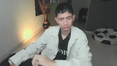 mattias     online show from February 3, 2025, 10:47 am