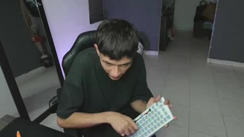 mattias     online show from February 12, 2025, 8:50 pm