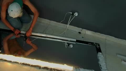 mattias     online show from September 18, 2025, 4:14 am