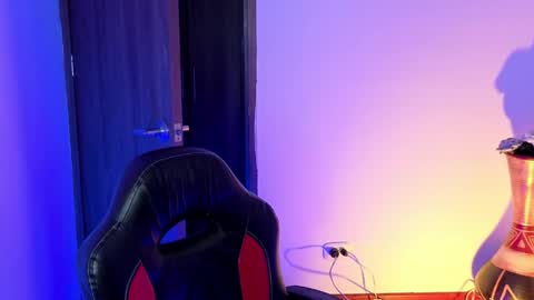 mattias     online show from April 15, 2026, 12:06 am