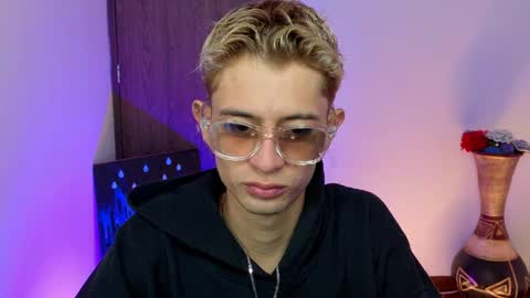 mattias     online show from April 18, 2026, 3:10 am