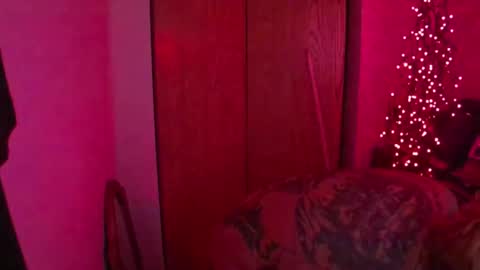 mattiedee369 online show from March 1, 2026, 8:16 am