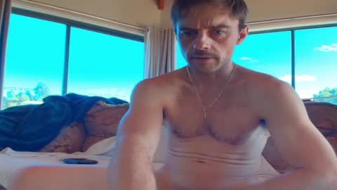 mattlesnake_101 online show from December 21, 2025, 10:06 pm