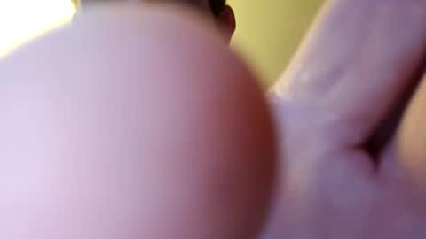 Snapshot of mattsnicecock chatting on December 3, 2024, 10:29 pm mattsnicecock online show from December 3, 2024, 10:29 pm