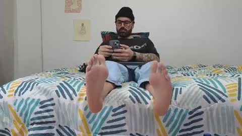 Snapshot of mattxfeet chatting on May 10, 2026, 10:37 pm Matt online show from May 10, 2026, 10:37 pm