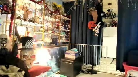 Snapshot of mature_angel chatting on October 28, 2025, 3:10 am mature_angel online show from October 28, 2025, 3:10 am