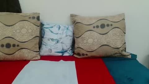 QUEEN online show from April 2, 2026, 1:20 pm