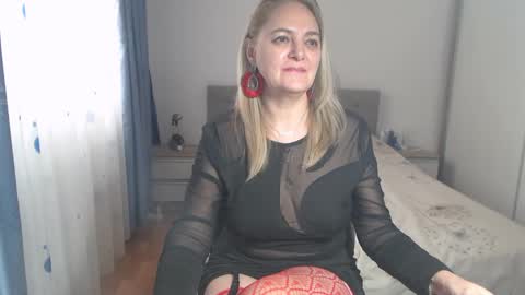 maturediana online show from February 27, 2025, 7:01 am