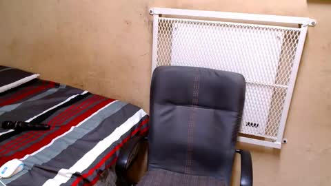 maturenesh online show from March 30, 2026, 6:47 am