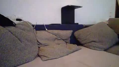 matzestr95 online show from June 12, 2026, 6:12 am