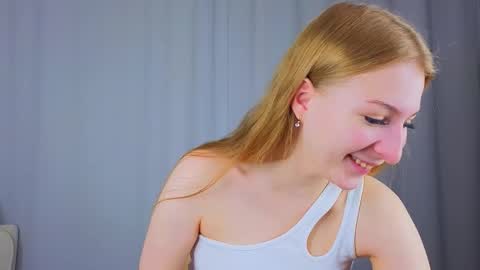 maureencoombs online show from October 4, 2025, 4:21 am