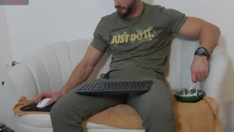 Snapshot of mauro_real_man chatting on October 13, 2025, 4:51 pm mauro_real_man online show from October 13, 2025, 4:51 pm
