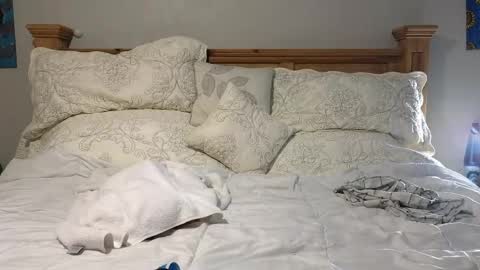 Mavierose online show from April 15, 2026, 11:38 pm