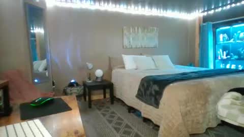 mavismable online show from March 29, 2026, 3:39 am