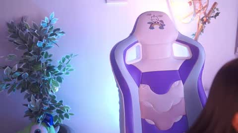 Snapshot of mavy_ chatting on February 14, 2026, 7:27 am MAVY online show from February 14, 2026, 7:27 am