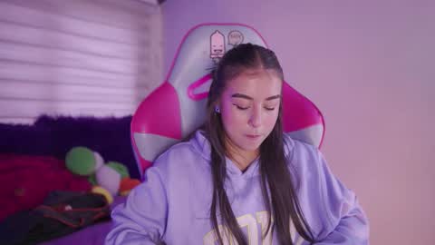 Snapshot of mavy_ chatting on February 16, 2026, 10:39 pm MAVY online show from February 16, 2026, 10:39 pm