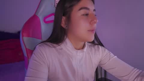 Snapshot of mavy_ chatting on February 18, 2026, 8:49 pm MAVY online show from February 18, 2026, 8:49 pm