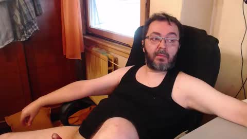 Snapshot of max818k chatting on September 13, 2025, 6:02 am Max online show from September 13, 2025, 6:02 am