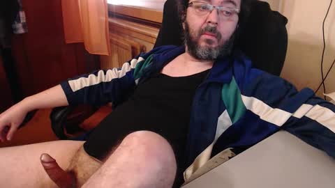 Max online show from November 30, 2025, 7:34 am