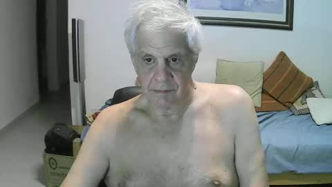 Snapshot of max_2017 chatting on December 13, 2024, 3:38 am max_2017 online show from December 13, 2024, 3:38 am