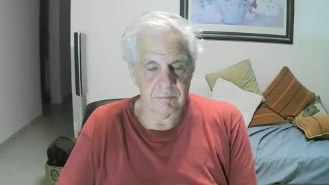 Snapshot of max_2017 chatting on December 15, 2024, 2:41 am max_2017 online show from December 15, 2024, 2:41 am