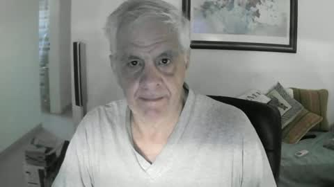 Snapshot of max_2017 chatting on December 31, 2024, 10:58 am max_2017 online show from December 31, 2024, 10:58 am