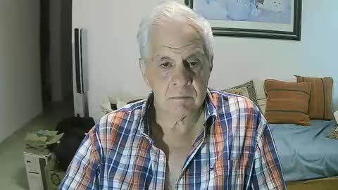 Snapshot of max_2017 chatting on January 3, 2025, 12:00 am max_2017 online show from January 3, 2025, 12:00 am