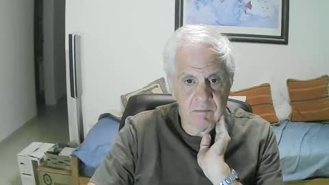 Snapshot of max_2017 chatting on February 3, 2025, 3:09 am max_2017 online show from February 3, 2025, 3:09 am