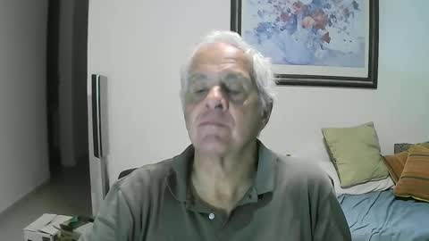 Snapshot of max_2017 chatting on February 7, 2025, 4:06 am max_2017 online show from February 7, 2025, 4:06 am